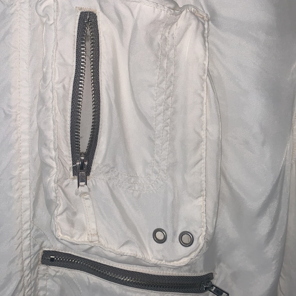 Johnny Was Pete & Greta Cargo Pants. - Picture 4 of 11